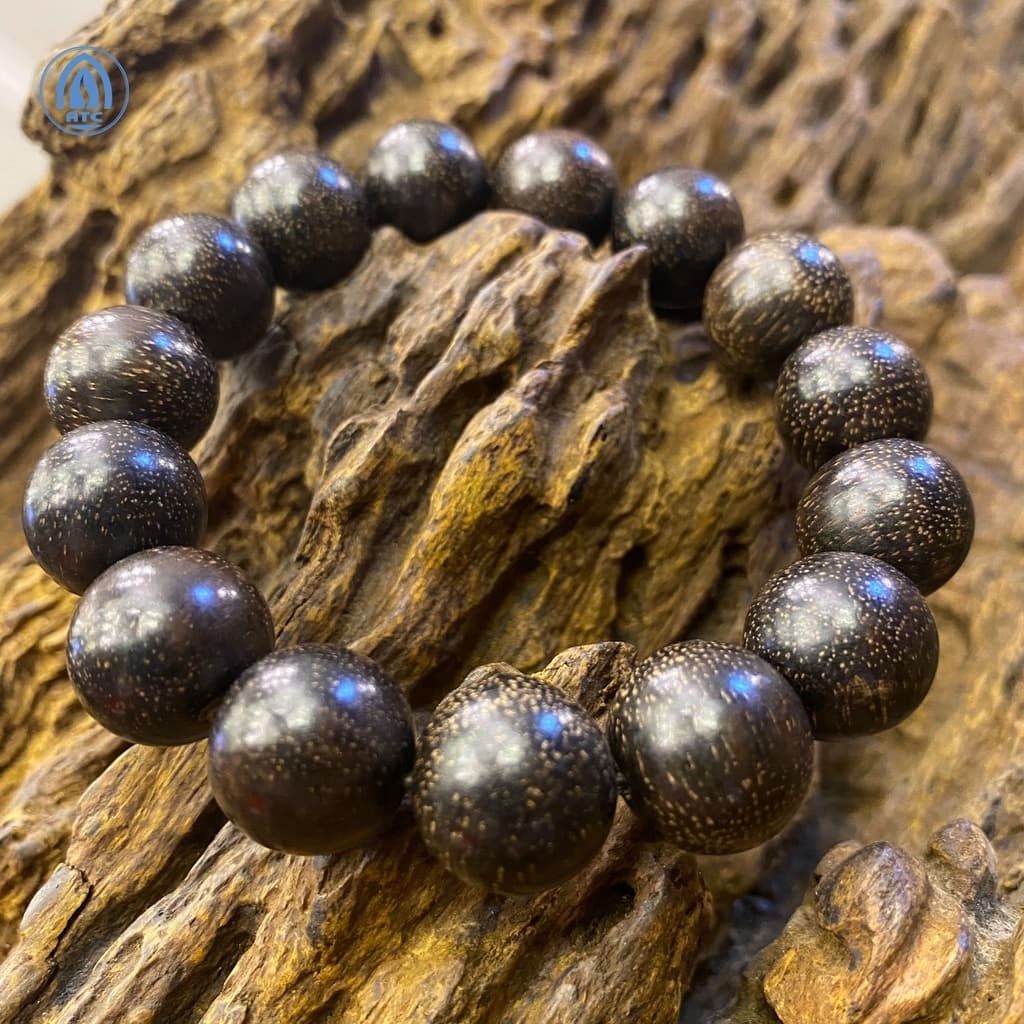 Luxury Agarwood Bracelet 15 Beads 16mm