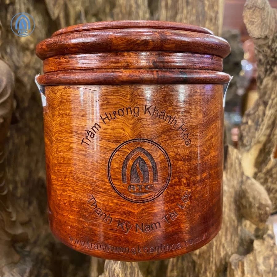 Premium Agarwood Incense Sticks 30 Count Natural Fragrance