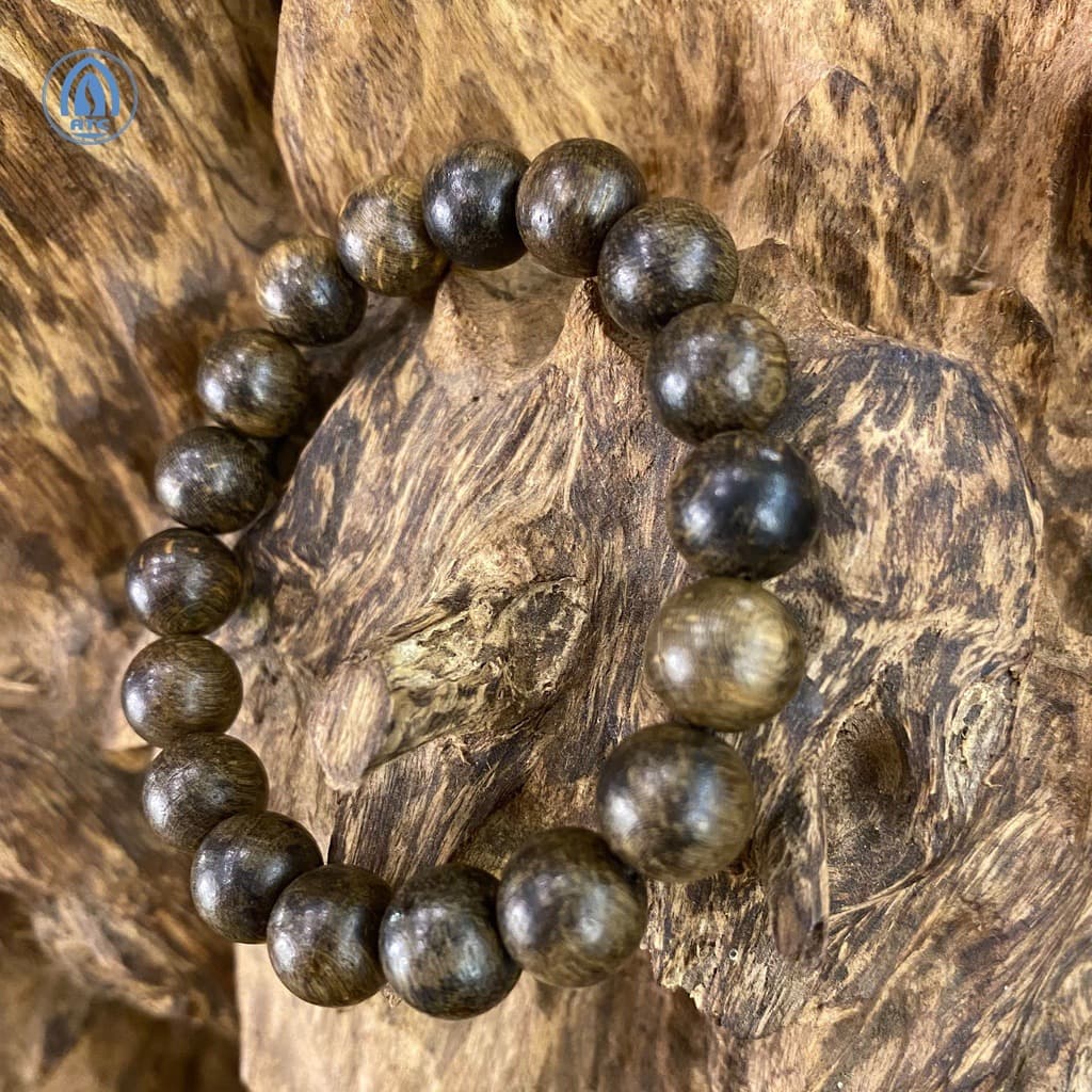 Lucky Agarwood Bracelet 18 Beads 10mm Natural