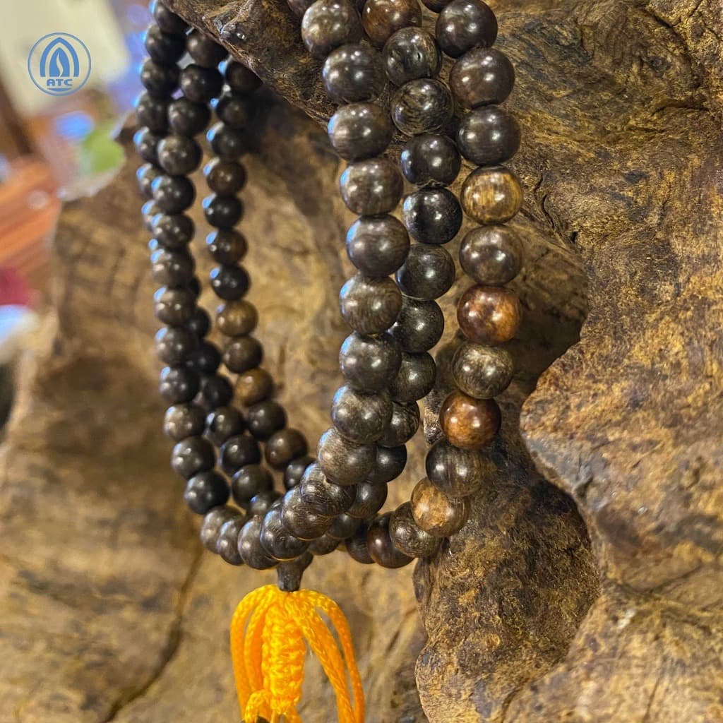 Agarwood Bracelet Lucky Charm 108 Beads 6mm Natural Color